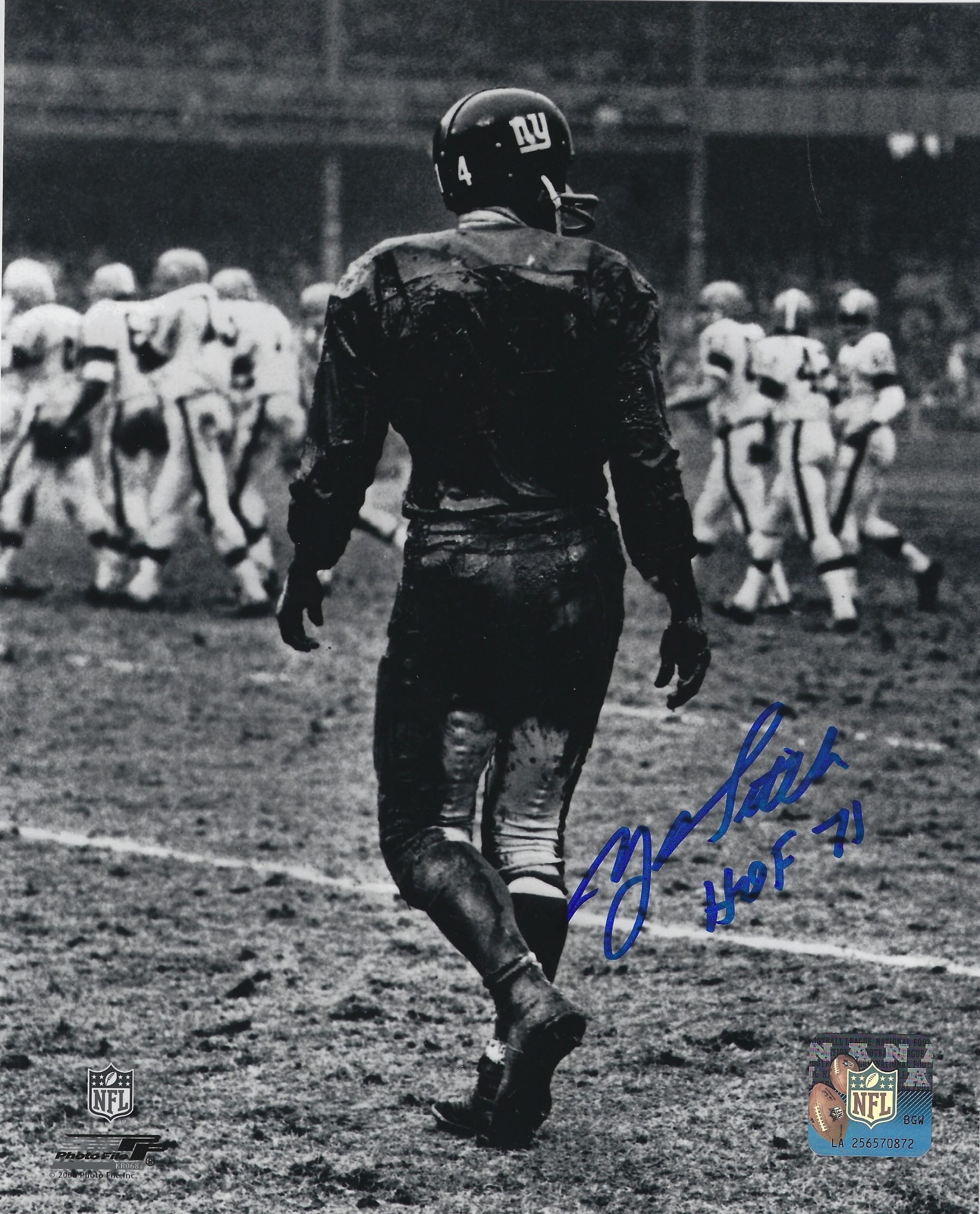 AUTOGRAPHED Y.A. TITTLE 8X10 New York Giants Photo - Main Line