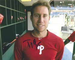 AUTOGRAPHED TY KELLY 8X10 Philadelphia Phillies Photo