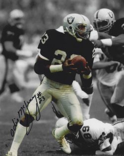 Autographed ODIS MCKINNEY 8X10 Oakland Raiders photo