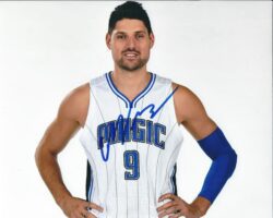 Autographed NIKOLA VUCEVIC 8X10 Orlando Magic Photo