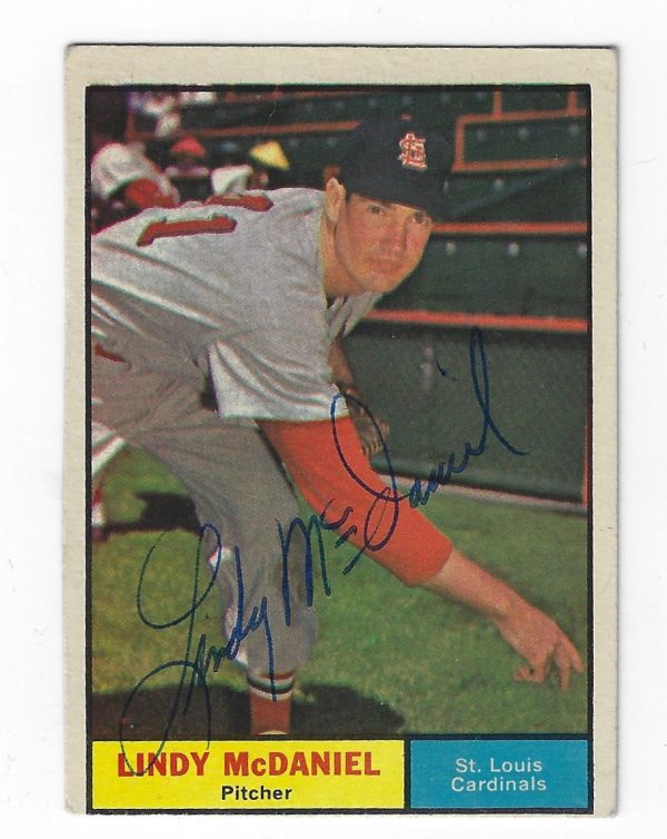 Autographed LINDY MCDANIEL 1961 TOPPS Card