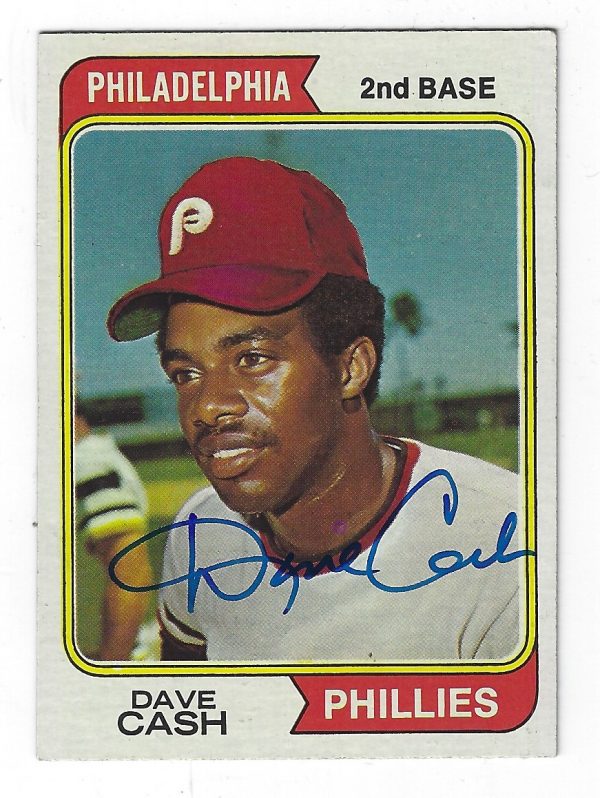 Autographed DAVE CASH 1974 Topps  Card
