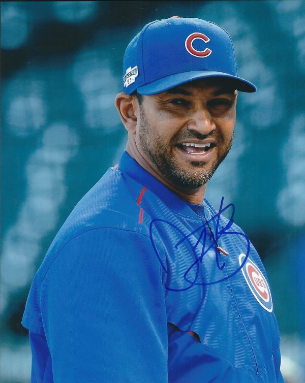 AUTOGRAPHED DAVE MARTINEZ 8X10 Chicago Cubs Photo