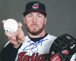 AUTOGRAPHED TOMMY HUNTER  8X10 Cleveland Indians Photo