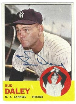 Autographed BUD DALEY New York Yankees 1963 Topps Card