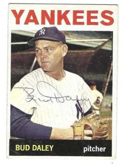 Autographed BUD DALEY New York Yankees 1964 Topps Card