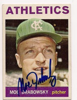 Autographed MOE DRABOWSKY 1964 Topps Card