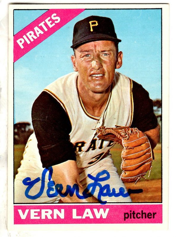 Autographed VERN LAW 1966 Topps Card