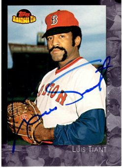 Autographed LUIS TIANT 2001 TOPPS AMERICAN PIE CARD