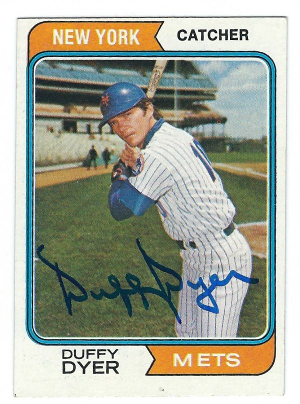 Autographed DUFFY DYER 1974 Topps  Card