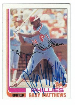 Autographed GARY MATTHEWS 1982 Topps Card