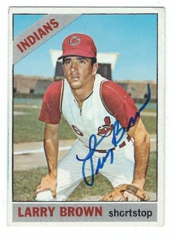 Autographed LARRY BROWN 1966 Topps Card