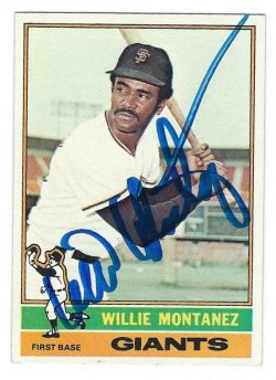 Autographed WILLIE MONTANEZ San Francisco Giants 1976 Topps Card