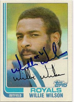 Autographed WILLIE WILSON Kansas City Royals 1982 Topps Card