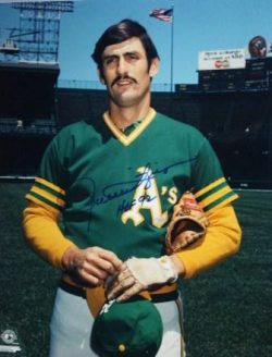 Autographed ROLLIE FINGERS - OAKLAND A'S 11 X 14  photo