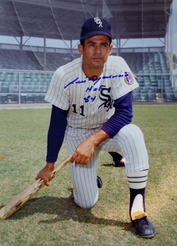 Autographed Luis Aparicio Chicago White Sox 11X14  photo