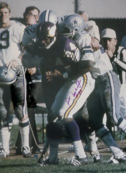 Autographed Gene Washington 16x20 Minnesota Vikings Photo with COA