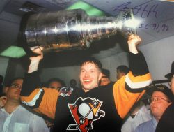 Autographed Larry Murphy 11x14 Pittsburgh Penguins Photo with COA