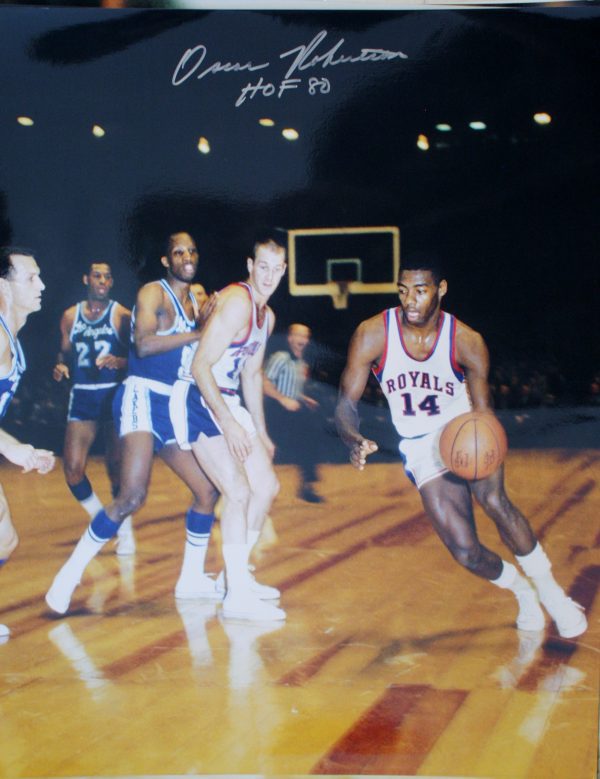 Autographed Oscar Robertson Cincinnati Royals 16x20 Photo