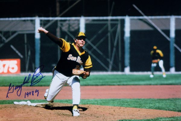 Autographed Gaylord Perry San Diego Padres 11x14 photo