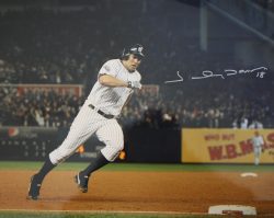 Autographed 16x20 Johnny Damon  New York Yankees photo - w/ COA