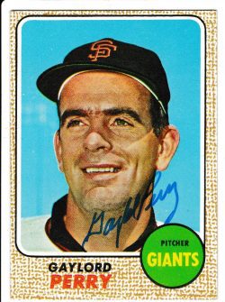 Autographed GAYLORD PERRY 1968 TOPPS Card