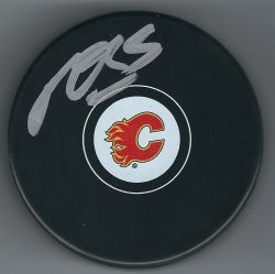 Autographed MARK GIORDANO Calgary Flames Hockey Puck