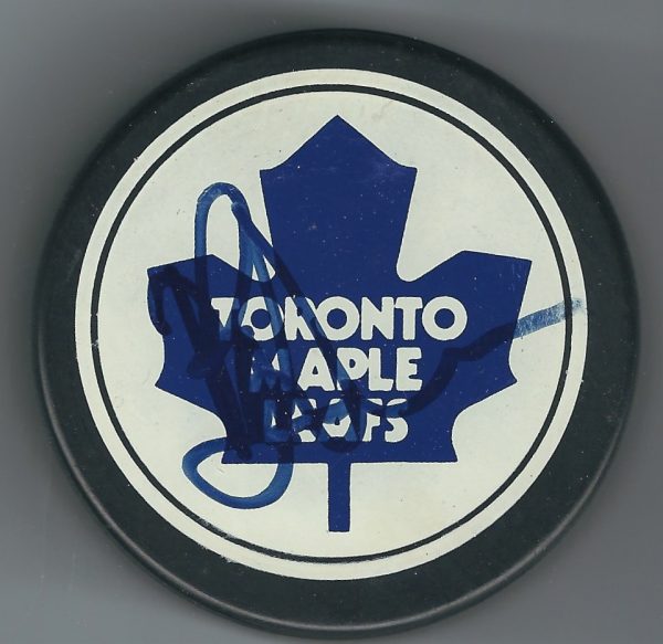 Autographed PAT QUINN Toronto Maple Leafs Hockey Puck