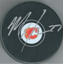 Autographed MARK JANKOWSKI Calgary Flames Hockey Puck