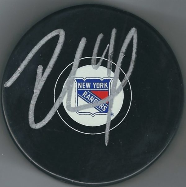 Autographed Rick Nash New York Rangers Hockey Puck