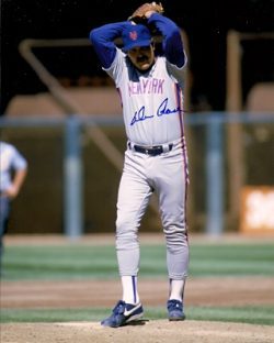 AUTOGRAPHED DON AASE New York Mets photo