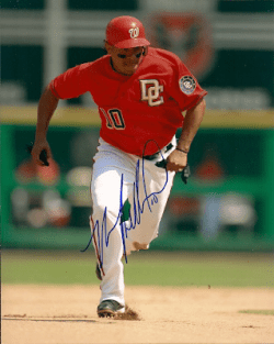 Autographed RONNIE BELLIARD Washington Nationals Photo