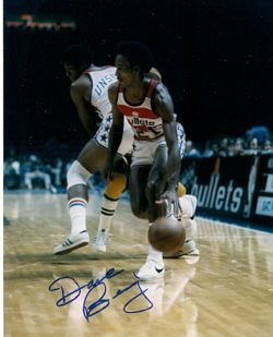 Autographed DAVE BING  8X10 WASHINGTON BULLETS photo