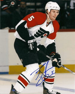 Autographed  BRAYDON COBURN photo - Philadelphia Flyers