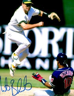 AUTOGRAPHED MIKE BORDICK 8X10 OAKLAND A's Photo