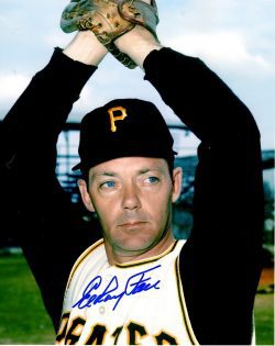 AUTOGRAPHED  ELROY FACE 8x10 Pittsburgh  Pirates Photo