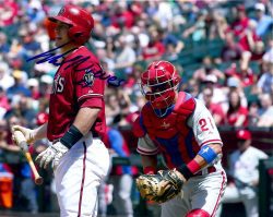 AUTOGRAPHED WIL NIEVES 8X10 Philadelphia Phillies Photo