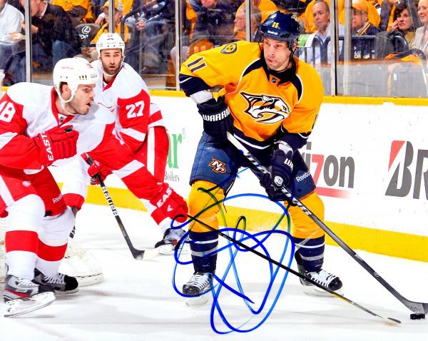 Autographed  DAVID LEGWAND 8X10 Nashville Predators photo