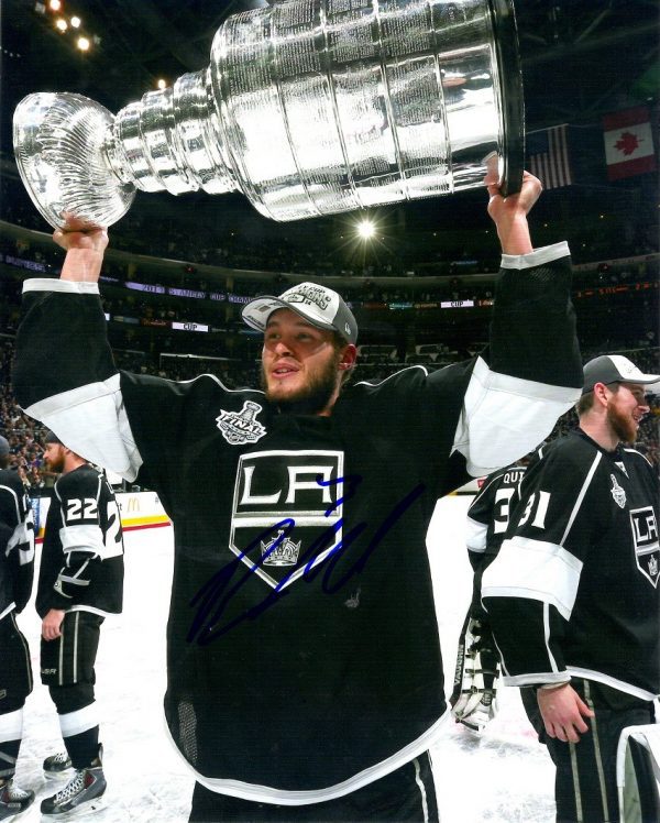 Autographed BRAYDEN MCNABB 8x10 Los Angeles Kings Photo