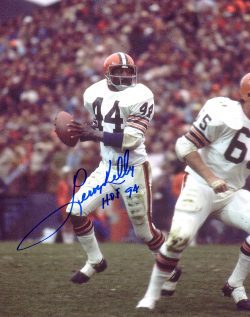 Autographed LEROY KELLY 8X10 Cleveland Browns Photo