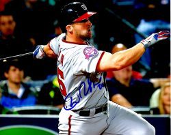Autographed DAN UGGLA 8X10 Washington Nationals Photo