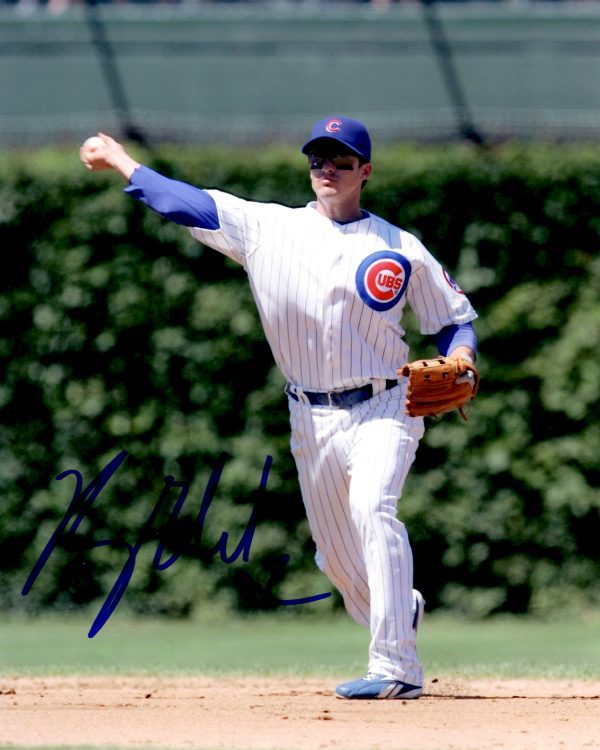 AUTOGRAPHED RYAN THERIOT 8X10 Chicago Cubs Photo