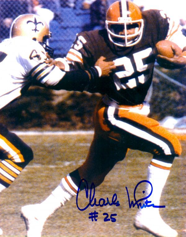 Autographed CHARLES WHITE 8X10 Cleveland Browns Photo