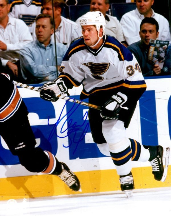 Autographed  REED LOW 8X10 St. Louis Blues Photo