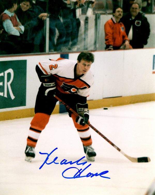 Autographed MARK HOWE 8X10 Philadelphia Flyers Photo
