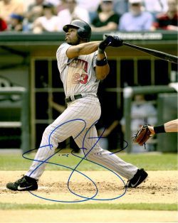 AUTOGRAPHED SHANNON STEWART  8X10 Minnesota Twins photo