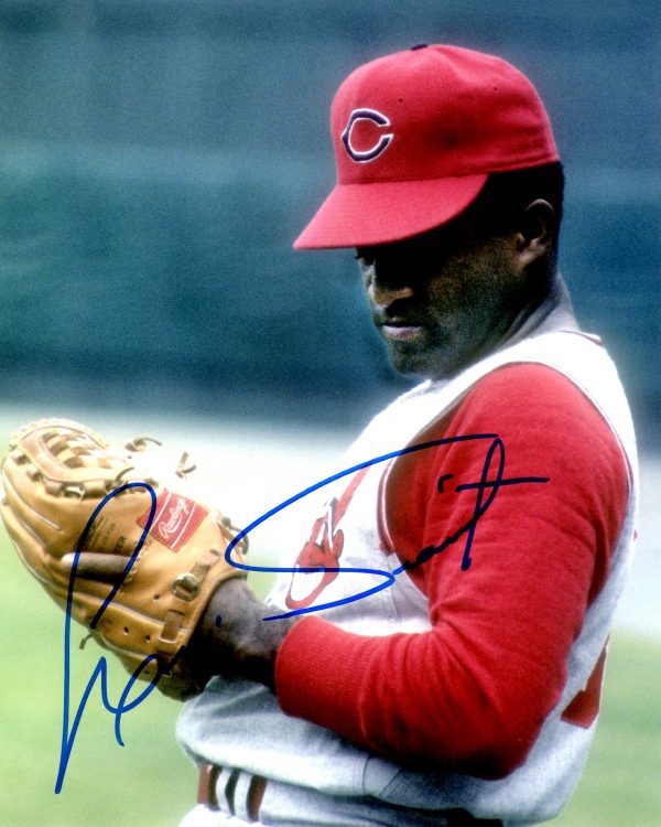 AUTOGRAPHED LUIS TIANT 8X10 Cleveland Indians Photo