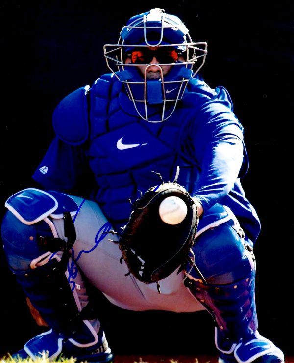 AUTOGRAPHED  DIONNER NAVARRO 8x10 Los Angeles Dodgers photo