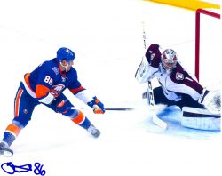 Autographed NIKOLAI KULEMIN 8X10 New York Islanders Photo