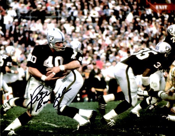 Autographed PETE BANASZAK 8X10 Oakland Raiders photo